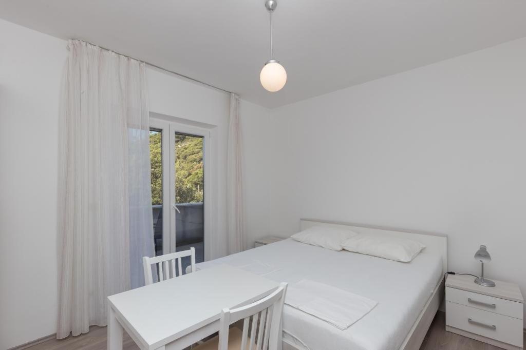 Rooms Villa Basica Saplunara Rum bild