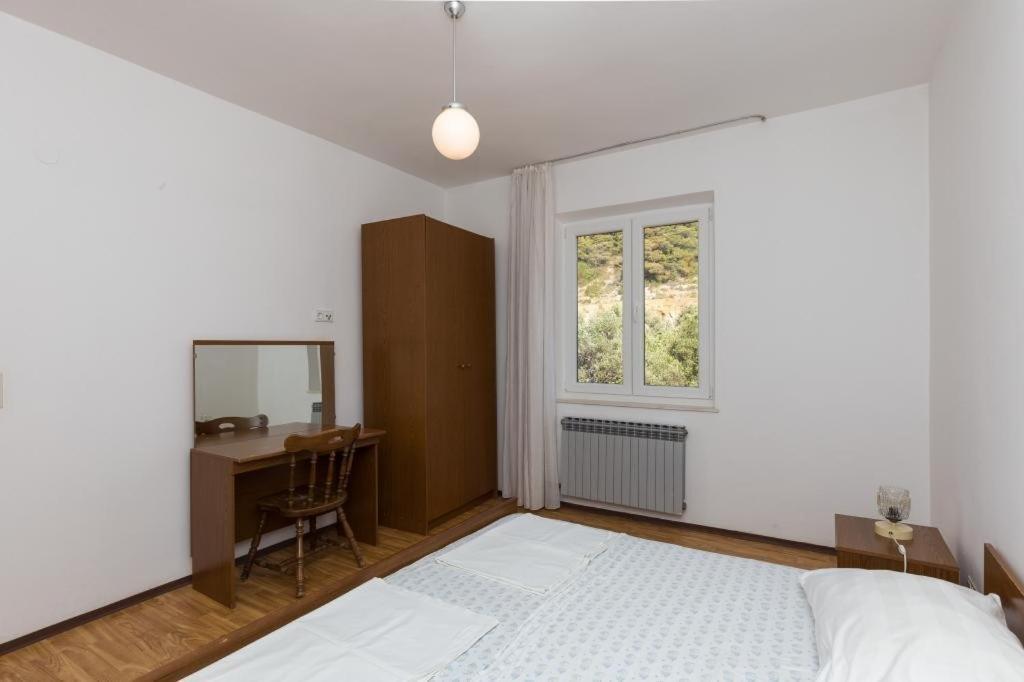 Rooms Villa Basica Saplunara Rum bild