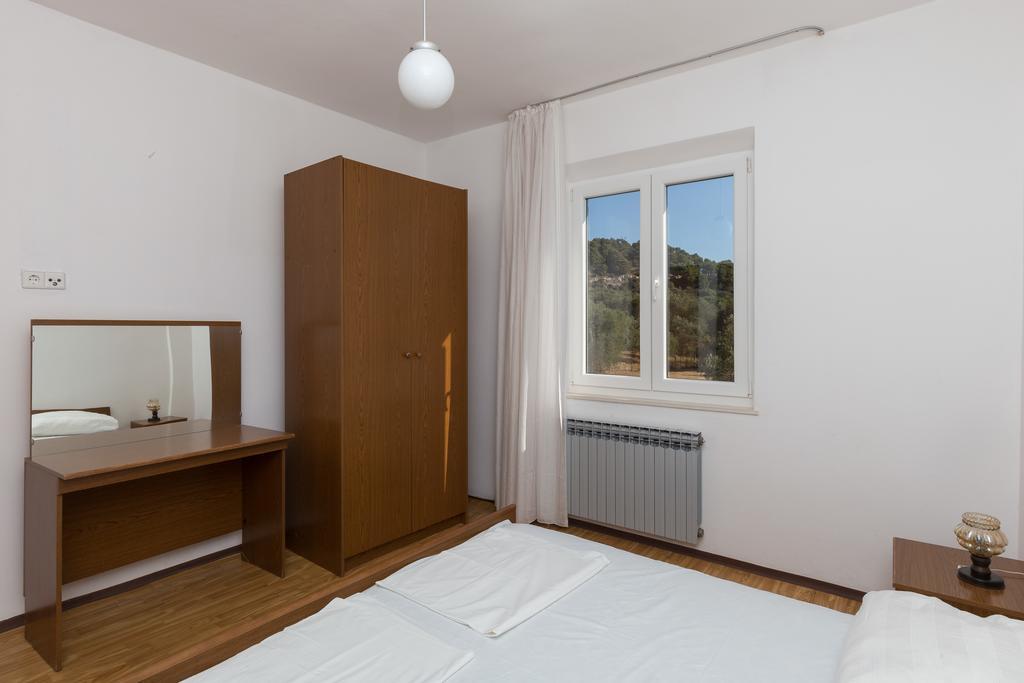 Rooms Villa Basica Saplunara Rum bild